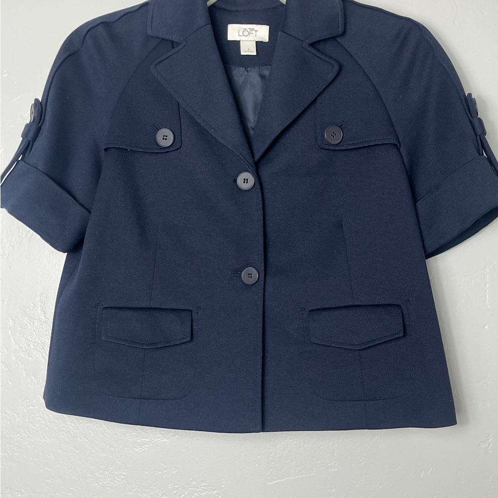 LOFT Women's Dark Blue Blazer. Size 6